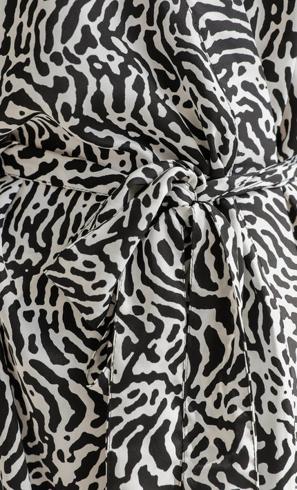 Robe kimono courte imprimé zébré abstrait manches larges ceinture noir blanc bohème chic femme KOELEX